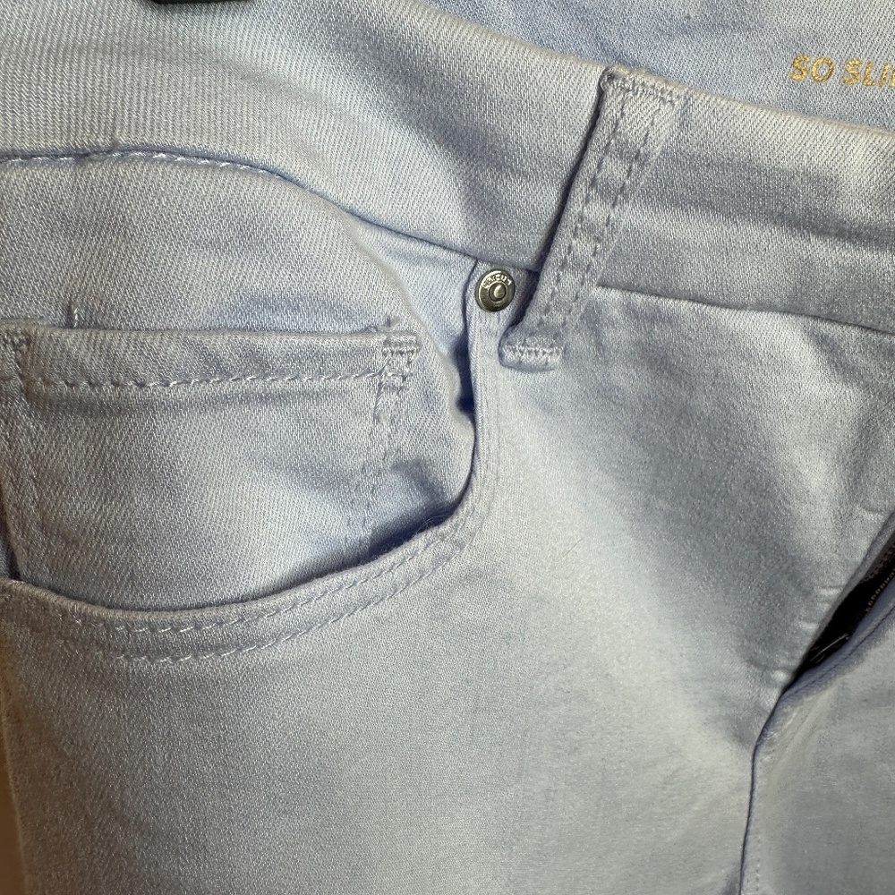 CHICOS WOMENS SO SLIMMING GIRLFRIEND ANKLE JEAN SZ 0 PALE BLUE - Picture 2 of 8